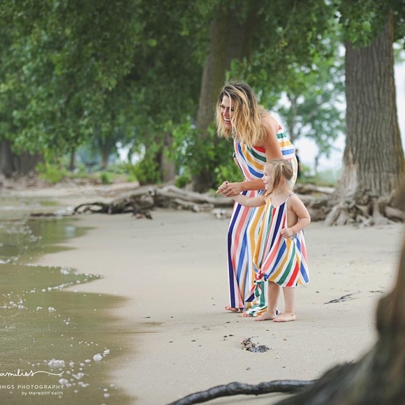 VICI COLLECTION carousel striped pocketed jumpsuit - Picture 11 of 14